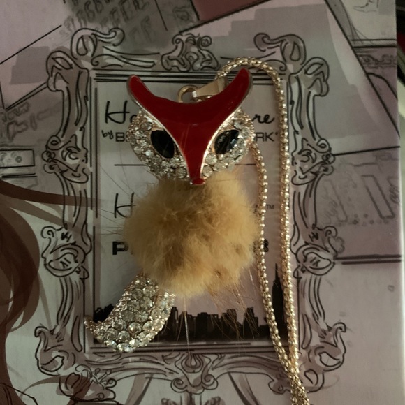 Furry Red Gold Crystal Fox Necklace - Picture 8 of 12